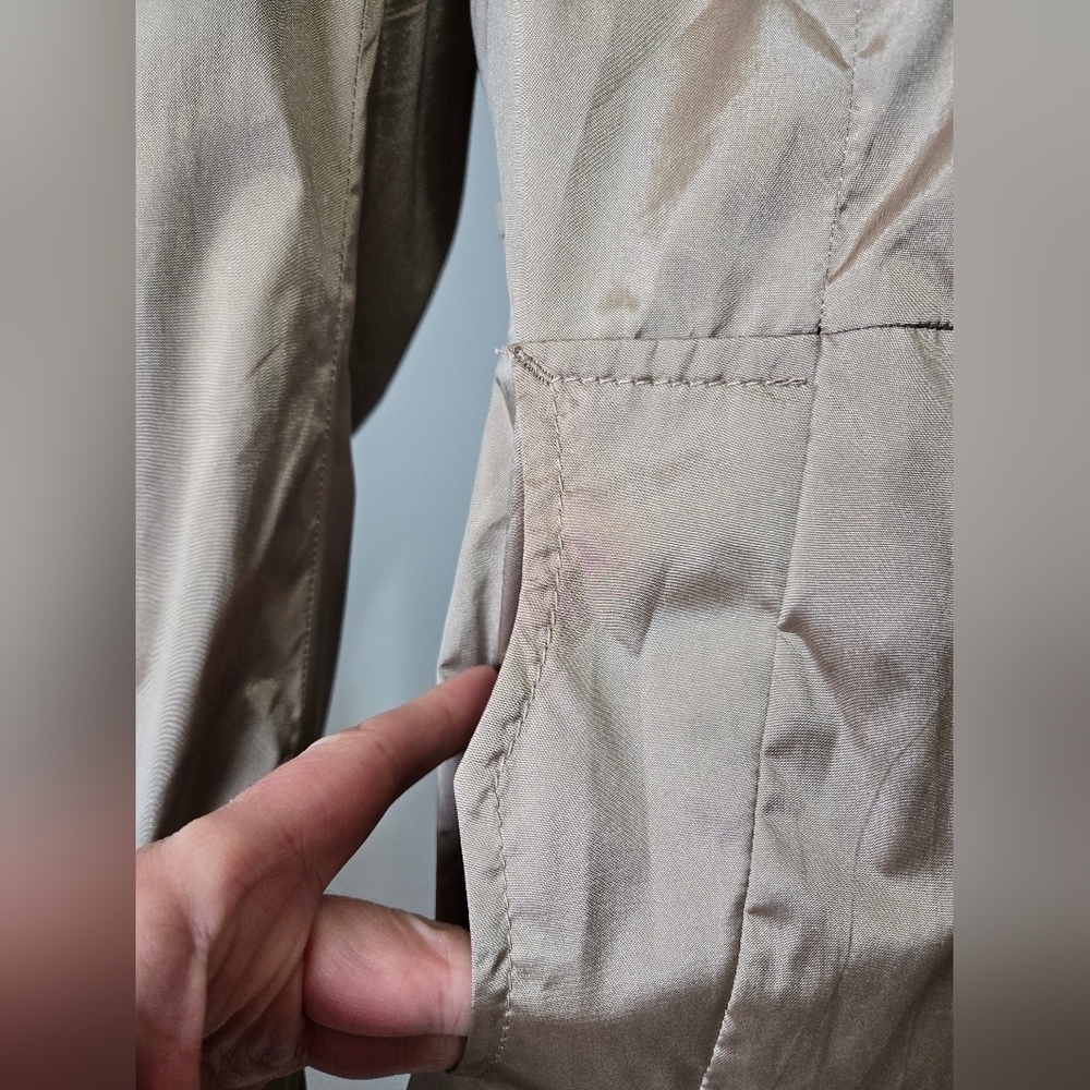 CREENSTONE NWT Metallic Tan Double-Breasted Coat. Size 42/ Med - Picture 2 of 16